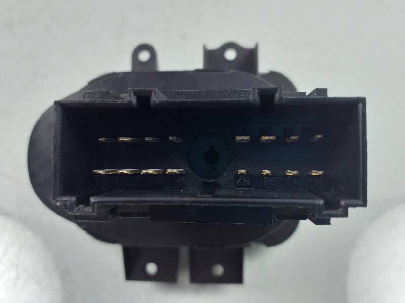 Recambio de mando luces para land rover discovery v6 td s referencia OEM IAM YUD501480PVJ  