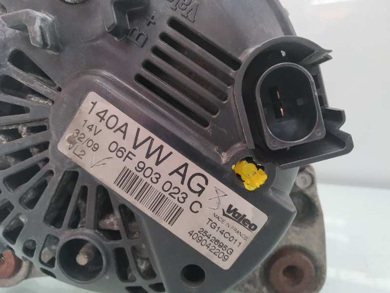 Recambio de alternador para volkswagen caddy ka/kb (2k) life referencia OEM IAM 06F903023C  