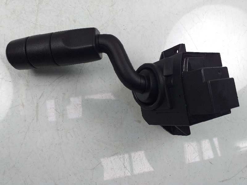 Recambio de mando limpia para land rover discovery v6 td s referencia OEM IAM XPE500070PVJ  