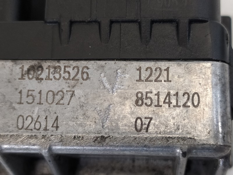 Recambio de caja precalentamiento para bmw serie x1 (f48) sdrive18d xline referencia OEM IAM 8514120  