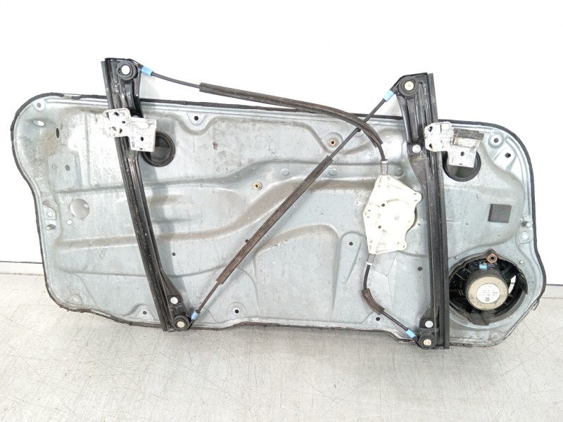 Recambio de elevalunas delantero derecho para volkswagen golf iv berlina (1j1) highline referencia OEM IAM 1J3837756F 1J3837730E Recambio de elevalunas delantero derecho para volkswagen golf iv berlina (1j1) highline referencia OEM IAM 1J3837756F 1J3837730E