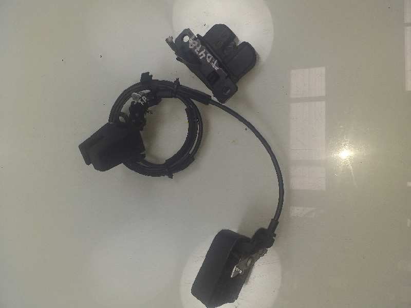 Recambio de cerradura puerta trasera derecha para volkswagen caddy ka/kb (2k) life referencia OEM IAM 2KO827506 2KO827185 