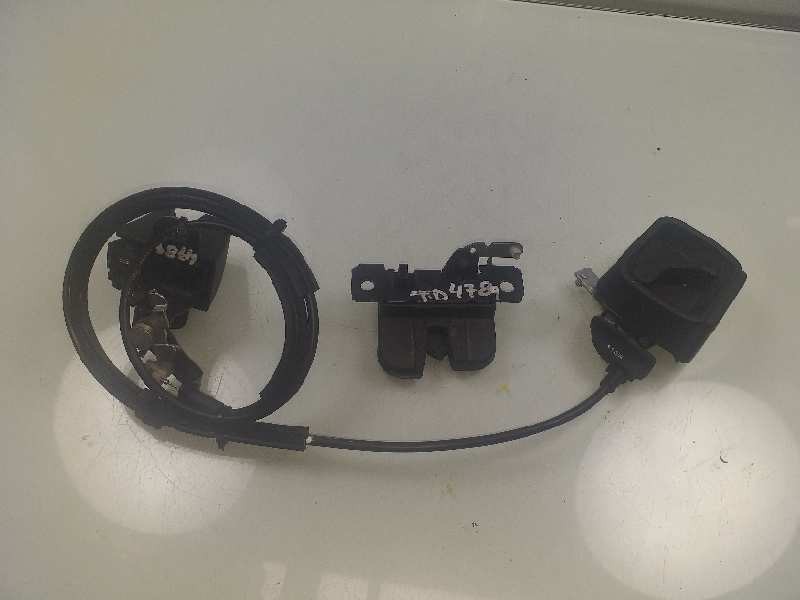 Recambio de cerradura puerta trasera derecha para volkswagen caddy ka/kb (2k) life referencia OEM IAM 2KO827506 2KO827185 