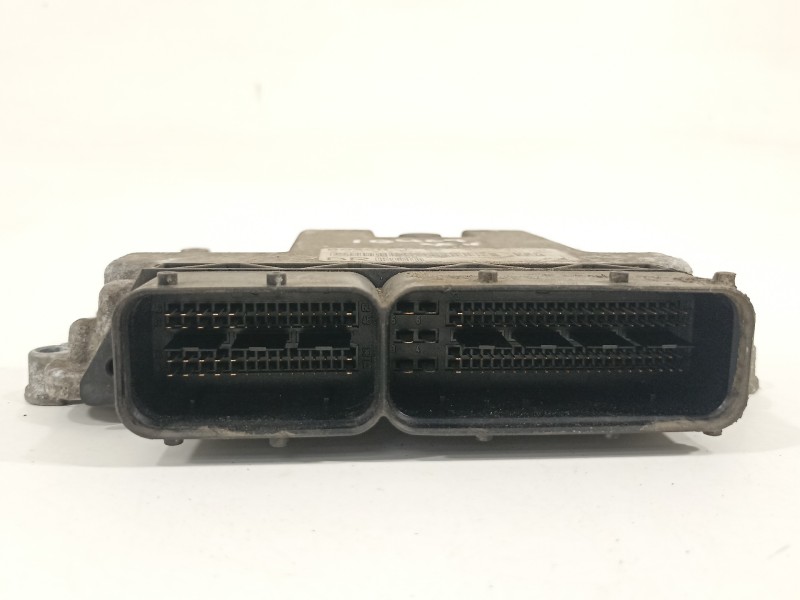 Recambio de centralita motor uce para opel zafira b cosmo referencia OEM IAM 55198922 0281012549 