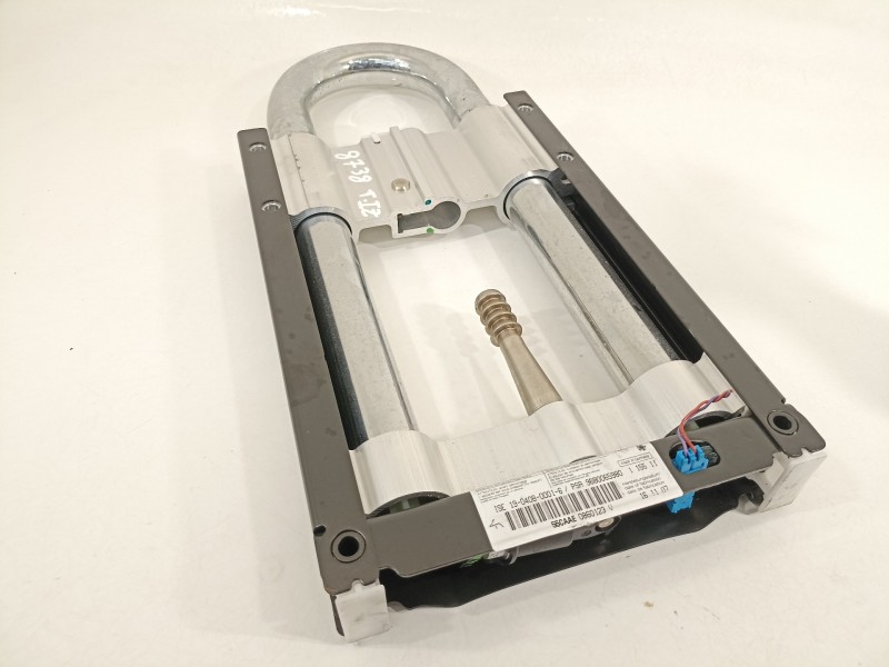 Recambio de barra antivuelco para peugeot 207 cc sport referencia OEM IAM 9680065980 19040800016 