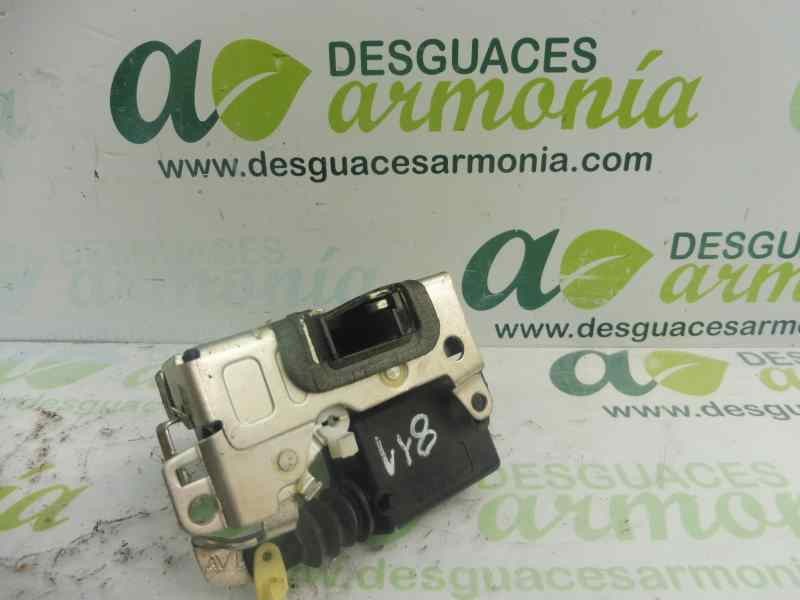 Recambio de cerradura puerta delantera derecha para dacia sandero stepway music referencia OEM IAM 8200735224  