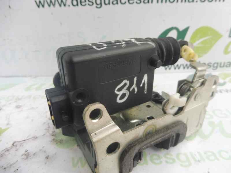 Recambio de cerradura puerta delantera derecha para dacia sandero stepway music referencia OEM IAM 8200735224  