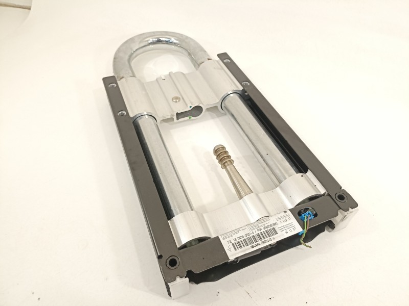 Recambio de barra antivuelco para peugeot 207 cc sport referencia OEM IAM 9680065980 19040800016 