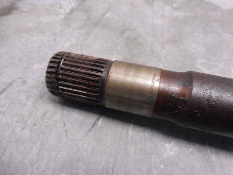 Recambio de transmision delantera derecha para land rover discovery v6 td s referencia OEM IAM LR071930  