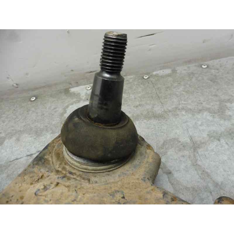 Recambio de brazo suspension inferior delantero derecho para land rover discovery v6 td s referencia OEM IAM LR075994  