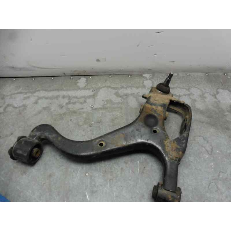 Recambio de brazo suspension inferior delantero derecho para land rover discovery v6 td s referencia OEM IAM LR075994  