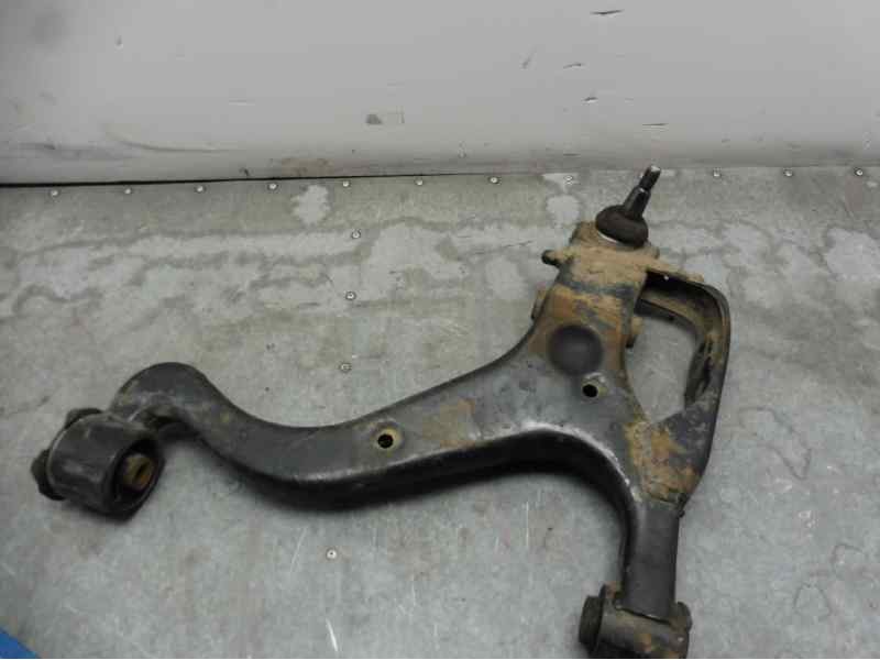 Recambio de brazo suspension inferior delantero derecho para land rover discovery v6 td s referencia OEM IAM LR075994  
