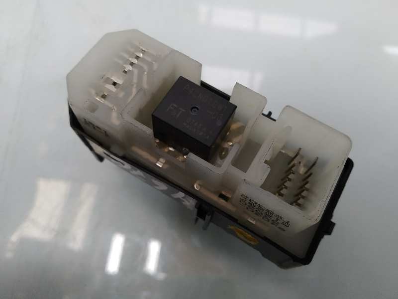Recambio de mando elevalunas delantero derecho para lexus is200 (ds2/is2) 220d referencia OEM IAM 8403053020515287  