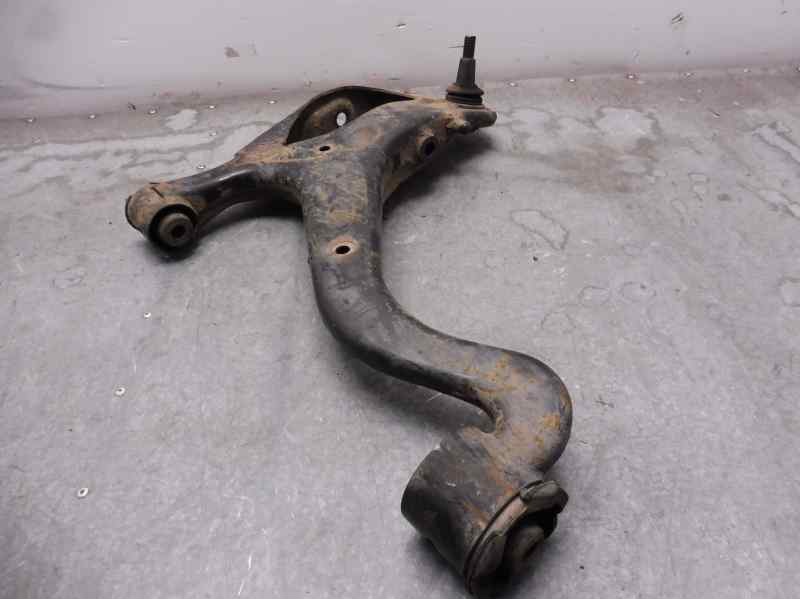 Recambio de brazo suspension inferior delantero izquierdo para land rover discovery v6 td s referencia OEM IAM LR075996  