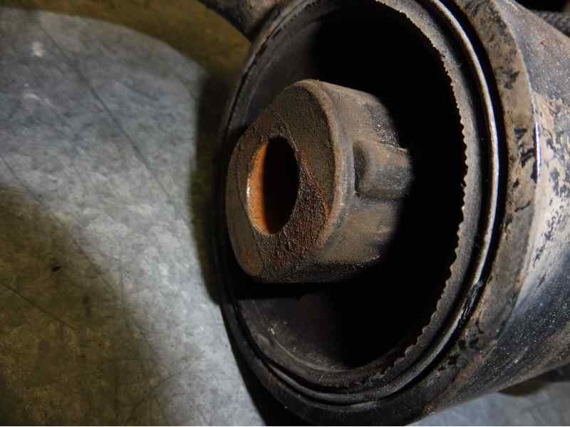 Recambio de brazo suspension inferior delantero izquierdo para land rover discovery v6 td s referencia OEM IAM LR075996  