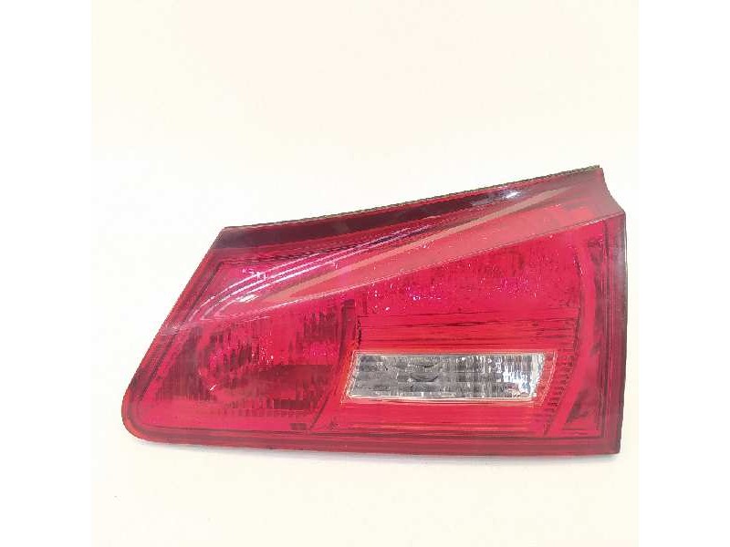 Recambio de piloto trasero derecho para lexus is200 (ds2/is2) 220d referencia OEM IAM   