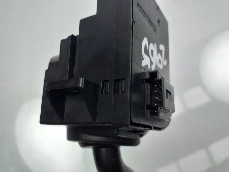 Recambio de mando intermitentes para land rover discovery v6 td s referencia OEM IAM XPC500160  