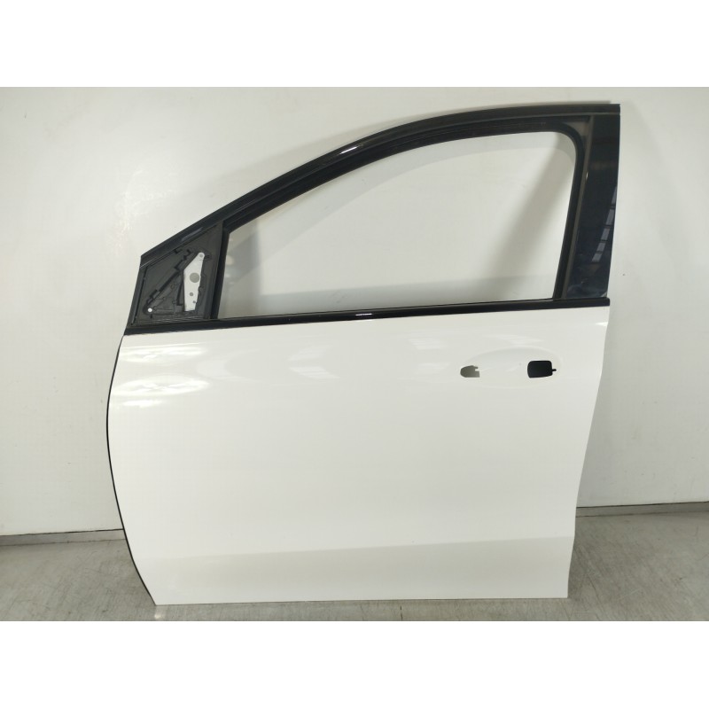 Recambio de puerta delantera izquierda para mercedes-benz clase b (w247) 247 referencia OEM IAM A2477201300 A2477220900 