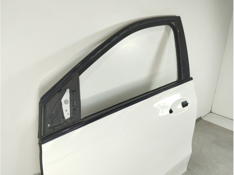 Recambio de puerta delantera izquierda para mercedes-benz clase b (w247) 247 referencia OEM IAM A2477201300 A2477220900 
