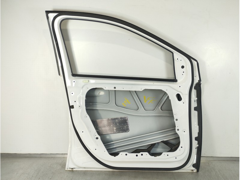 Recambio de puerta delantera izquierda para mercedes-benz clase b (w247) 247 referencia OEM IAM A2477201300 A2477220900 
