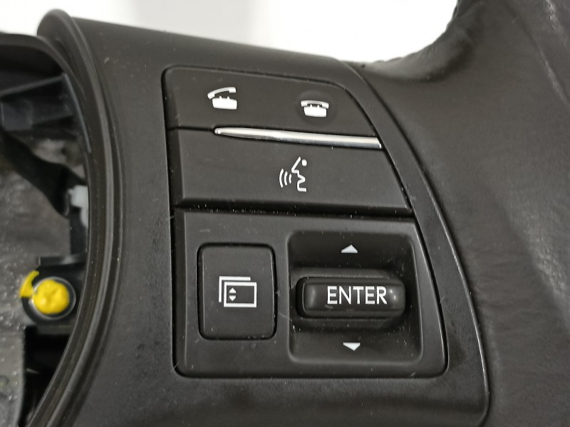 Recambio de volante para lexus rx 450h referencia OEM IAM 4518448070  