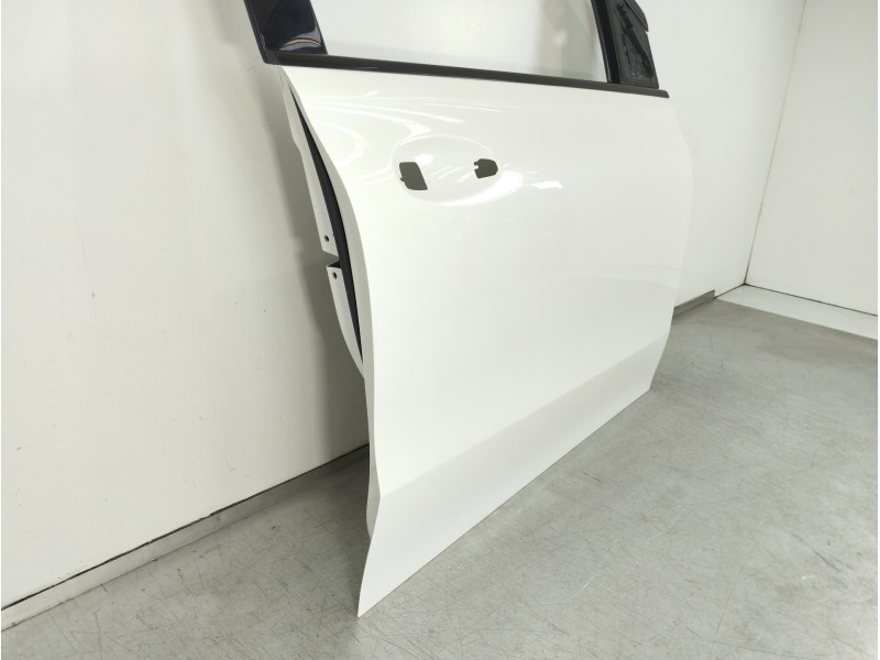 Recambio de puerta delantera derecha para mercedes-benz clase b (w247) 247 referencia OEM IAM A2477202606 A2477221000 