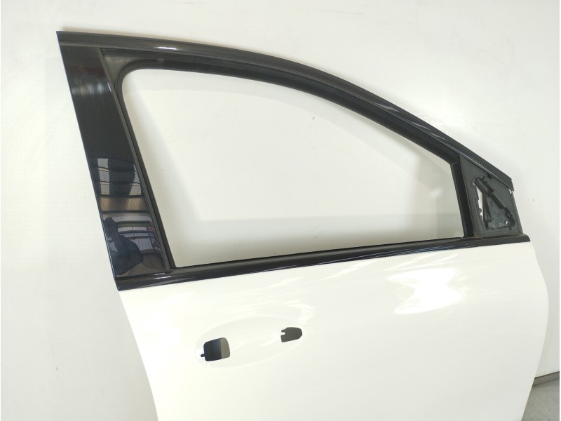 Recambio de puerta delantera derecha para mercedes-benz clase b (w247) 247 referencia OEM IAM A2477202606 A2477221000 