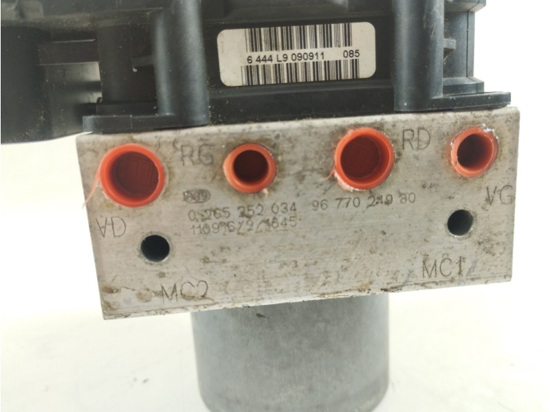 Recambio de abs para citroën c4 lim. collection referencia OEM IAM 9677024880 0265252034 9677024980