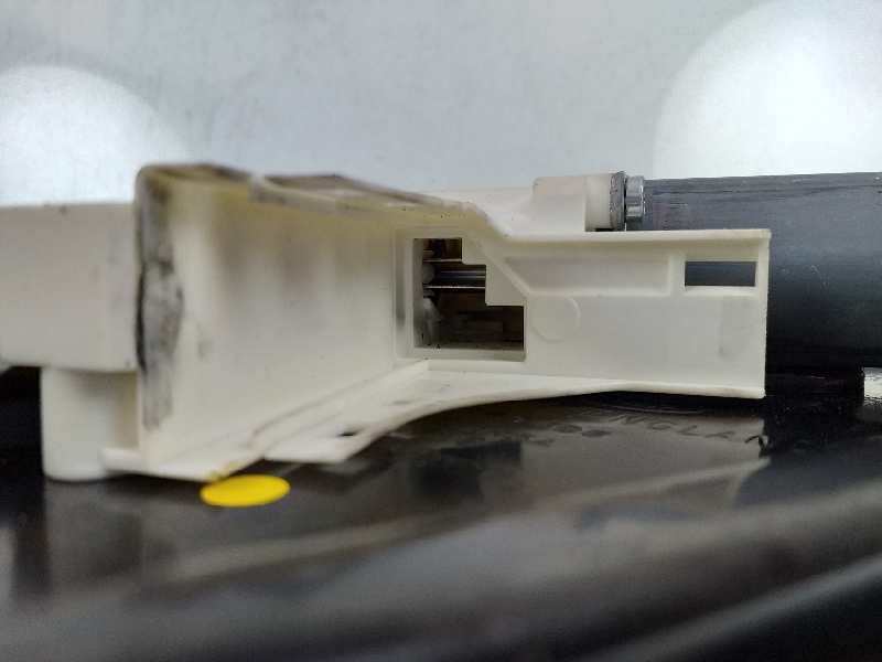 Recambio de elevalunas trasero derecho para land rover discovery v6 td s referencia OEM IAM CVH500020  