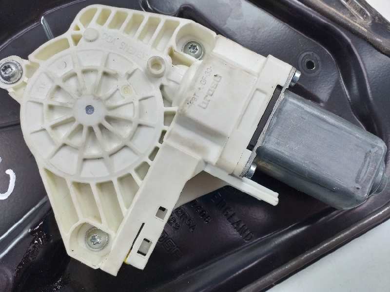 Recambio de elevalunas trasero derecho para land rover discovery v6 td s referencia OEM IAM CVH500020  