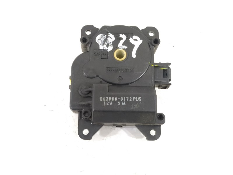 Recambio de motor apertura trampillas climatizador para lexus rx 450h referencia OEM IAM 638000172  