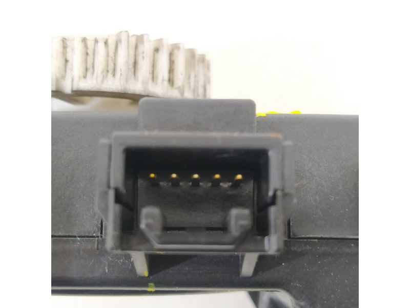 Recambio de motor apertura trampillas climatizador para lexus rx 450h referencia OEM IAM 638000172  