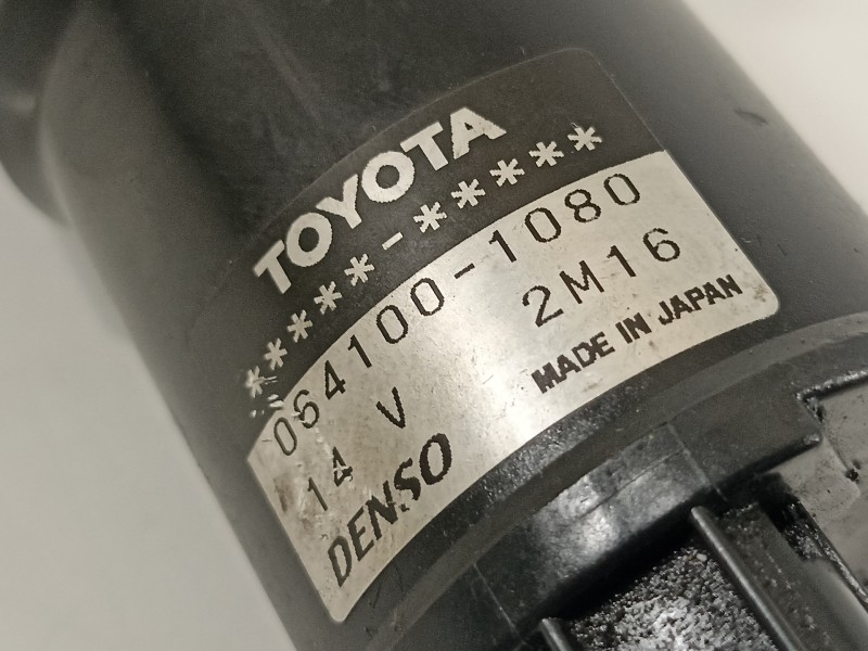 Recambio de bomba agua para lexus rx 450h referencia OEM IAM 641001080  