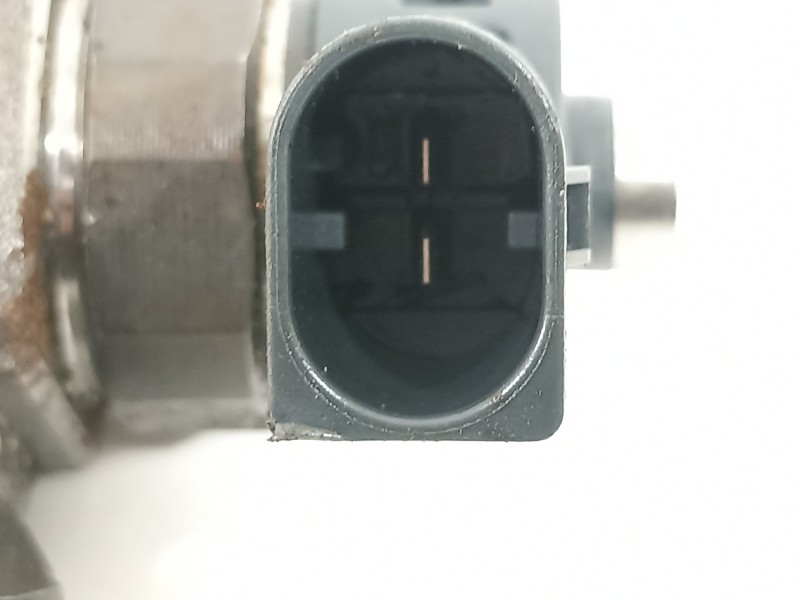 Recambio de inyector para volkswagen passat variant (3g5) advance bmt referencia OEM IAM 04L130277AC 0445110469 