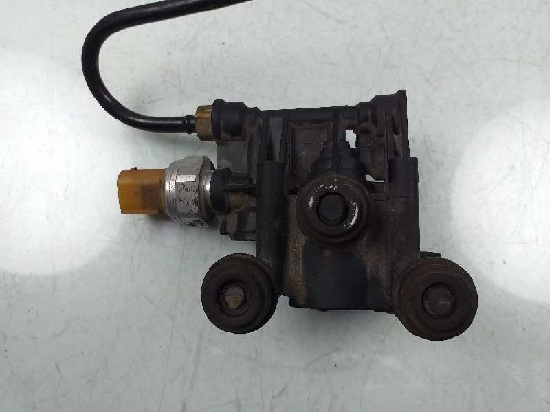 Recambio de no identificado para land rover discovery v6 td s referencia OEM IAM RVH000046  