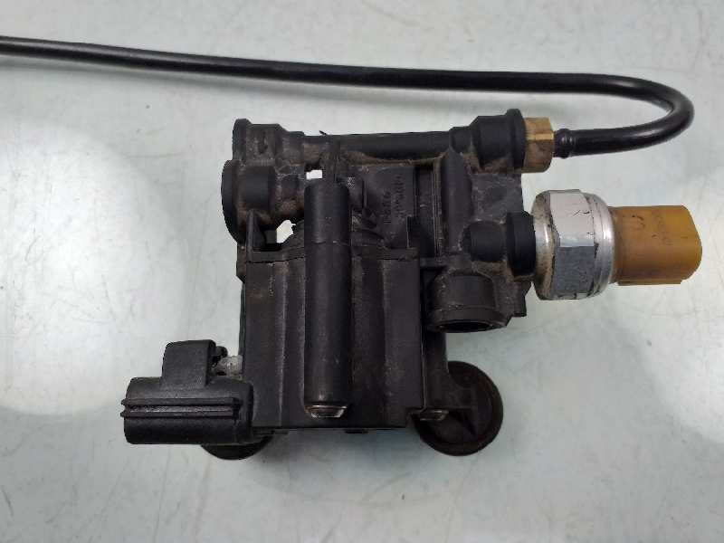 Recambio de no identificado para land rover discovery v6 td s referencia OEM IAM RVH000046  