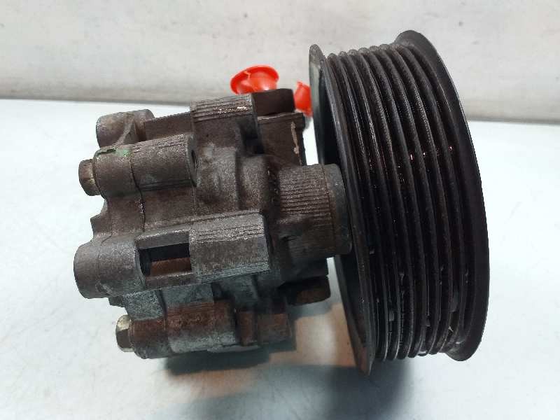 Recambio de bomba direccion para land rover discovery v6 td s referencia OEM IAM QVB500400  