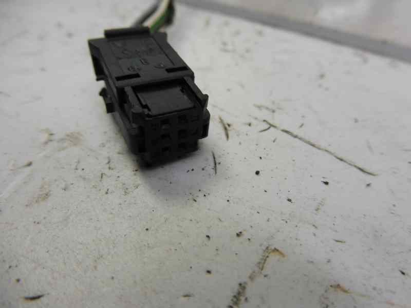 Recambio de retrovisor izquierdo para peugeot 307 break/sw (s2) sw referencia OEM IAM 96577210  