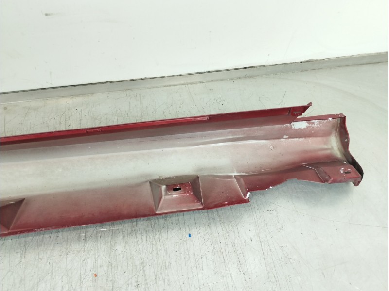 Recambio de faldon lateral para ford focus turn. st-line b&r referencia OEM IAM CM51A10155  