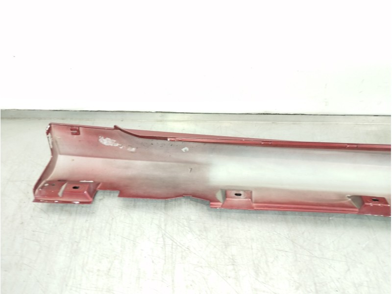 Recambio de faldon lateral para ford focus turn. st-line b&r referencia OEM IAM CM51A10155  