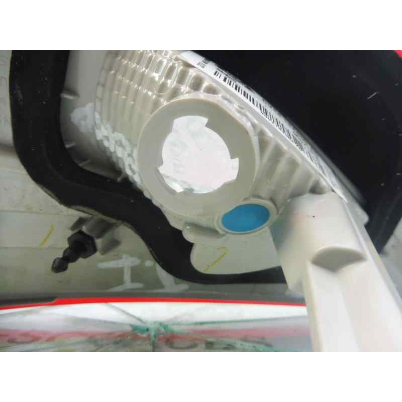 Recambio de piloto trasero izquierdo en porton para ford kuga (cbs) trend referencia OEM IAM CV4413A603AG 90021836 