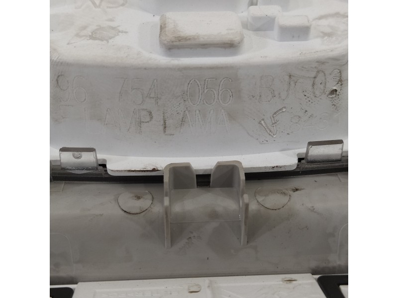 Recambio de luz interior para citroën c3 elle referencia OEM IAM 96754056BJ 9811856677 9812879177