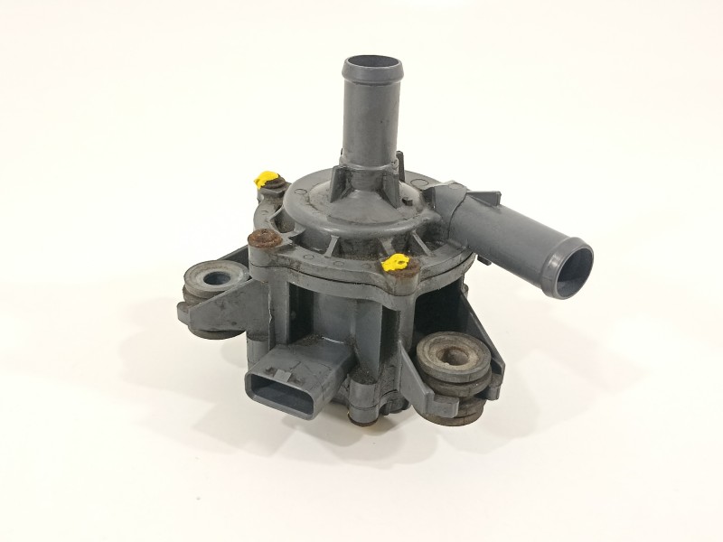 Recambio de bomba agua para lexus rx 450h referencia OEM IAM G904048020  
