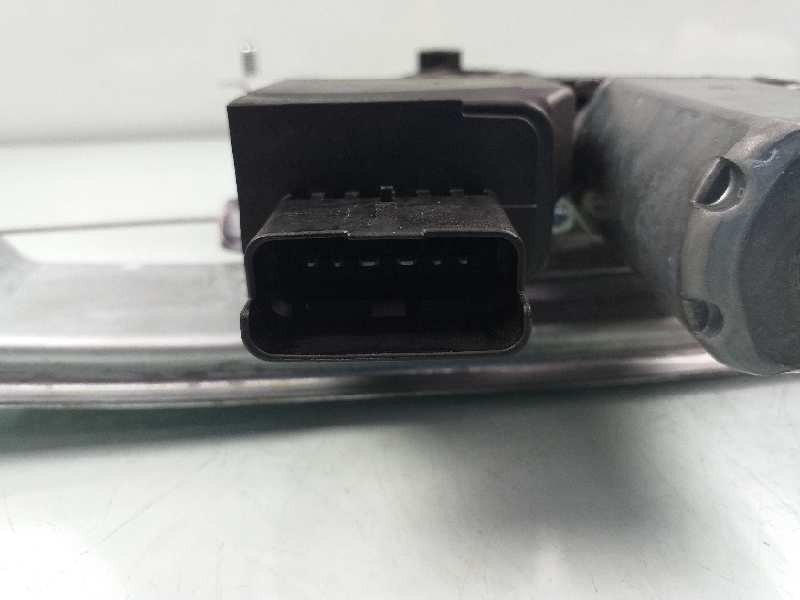 Recambio de elevalunas delantero derecho para citroën c3 elle referencia OEM IAM 9812081580  