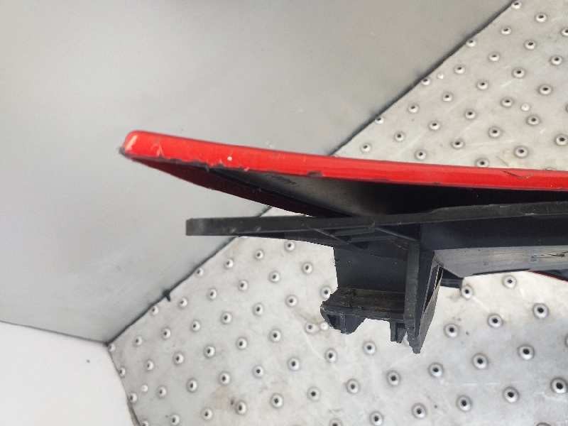 Recambio de capot para renault twingo iii intens referencia OEM IAM   