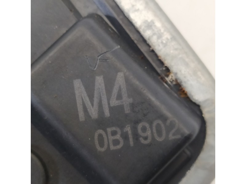 Recambio de cerradura puerta trasera derecha para lexus rx 450h referencia OEM IAM 0B1902  