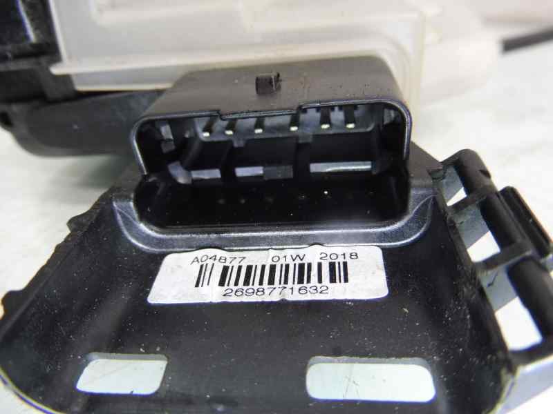 Recambio de cerradura puerta trasera derecha para citroën c3 elle referencia OEM IAM 123984 2698771632 