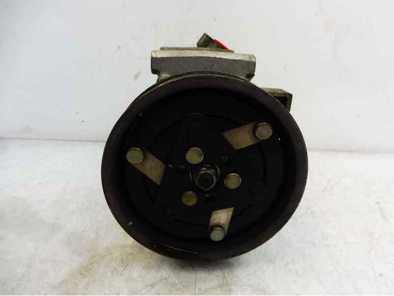 Recambio de compresor aire acondicionado para renault clio iii expression referencia OEM IAM 8200600122  