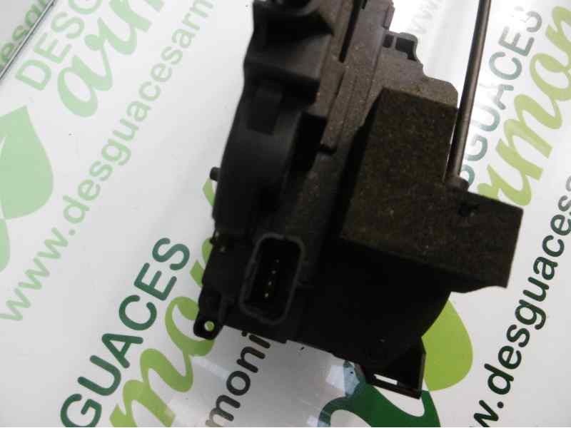 Recambio de cerradura puerta trasera izquierda para renault clio iii expression referencia OEM IAM 8200300128  