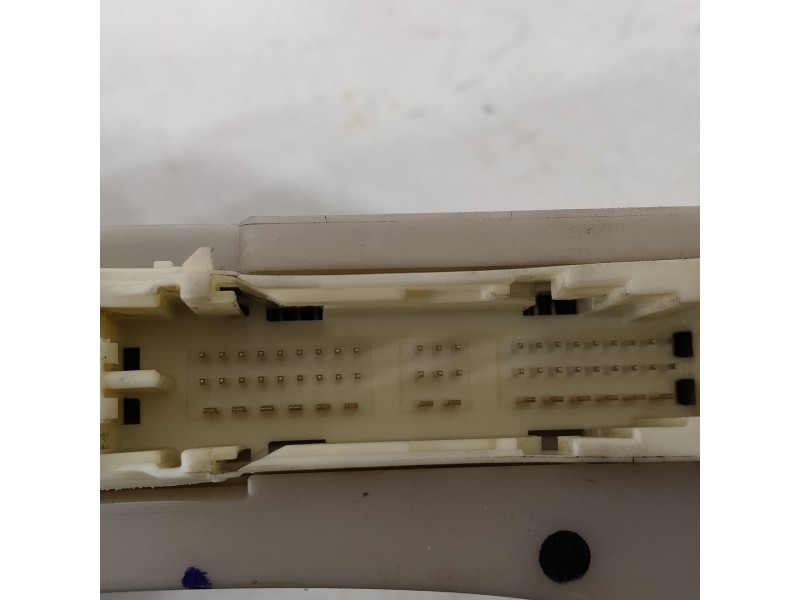 Recambio de caja reles / fusibles para lexus rx 450h referencia OEM IAM 8273048J20  